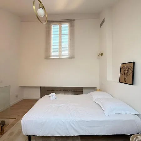 Apartment Magnifique 2 Au Bord Des Plages Centre De Entierement Climatise Cannes